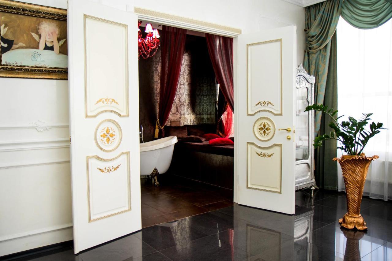 Boutique Casino Lybid Plaza 4*