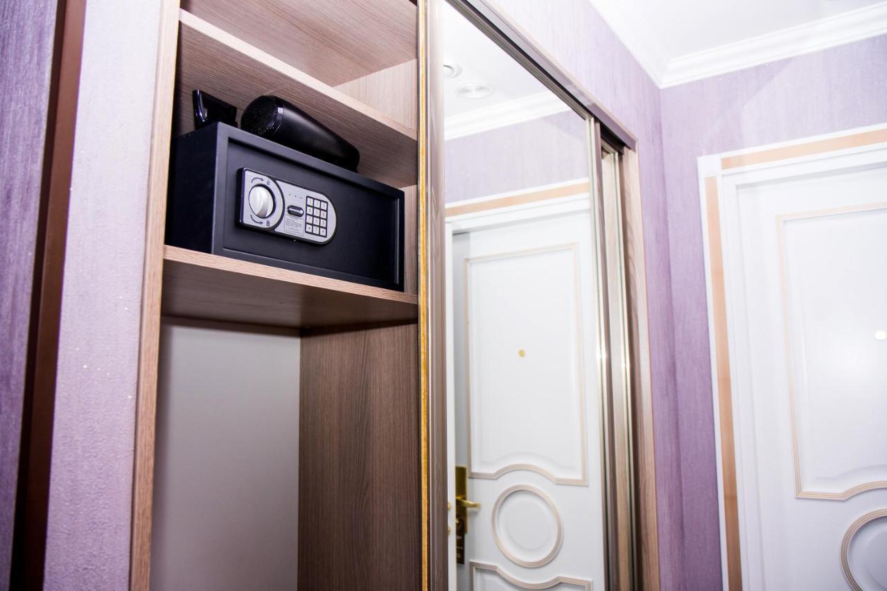 Boutique Casino Lybid Plaza Готель Хмельницький