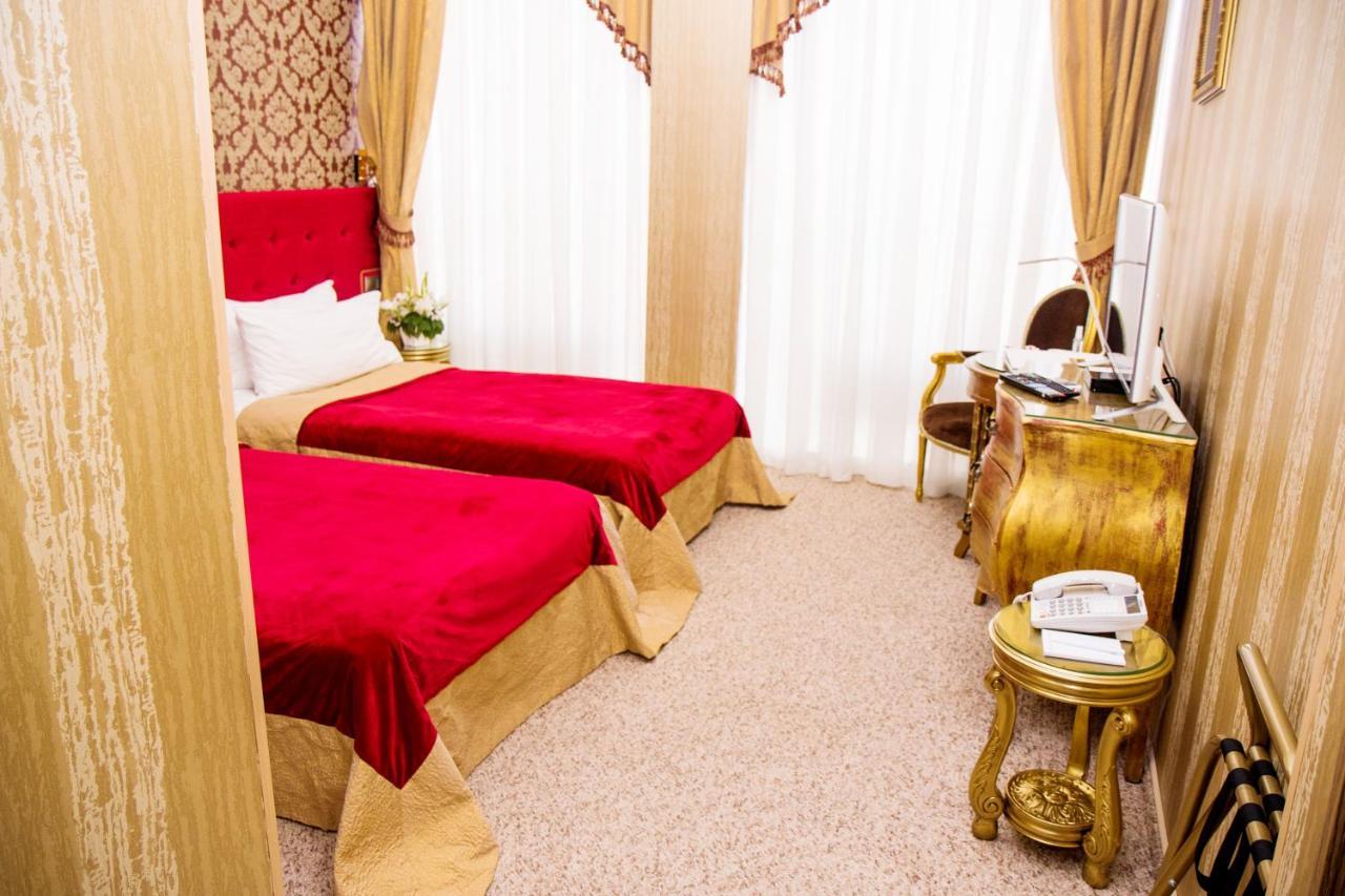 Boutique Casino Lybid Plaza 4*